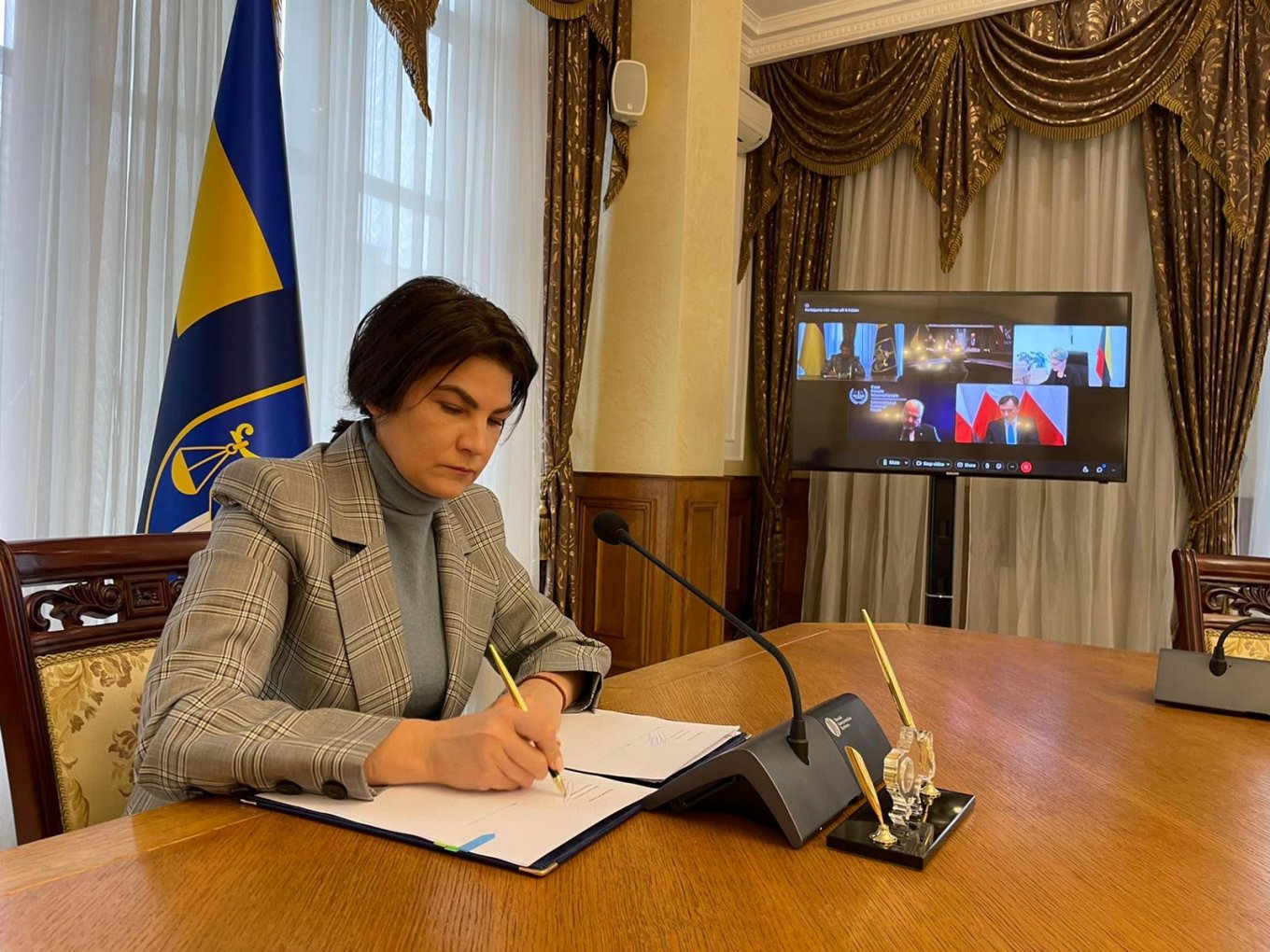 Defense Express / Prosecutor General of Ukraine Iryna Venediktova during the joint online meeting with the members of the Joint Investigation Team / ICC Office of the Prosecutor Will Investigate Russian War Crimes in Ukraine
