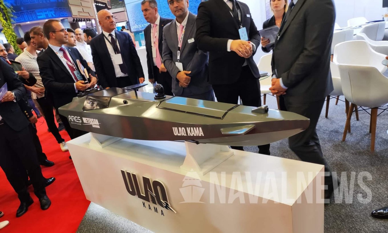 Presentation of the maritime ULAQ KAMA kamikaze drone during IDEF 2023, Defense Express