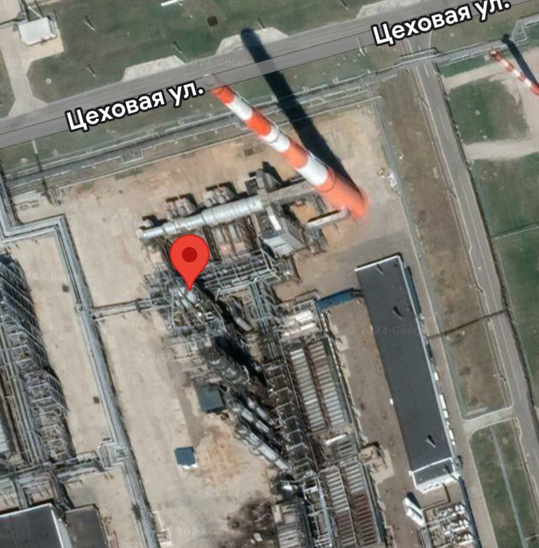 Ukrainian Drones Hit Two russian Oil Refineries at Once, This Time Flying 1000 Kilometers, Defense Express
