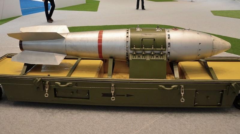 RN-40 nuclear bomb