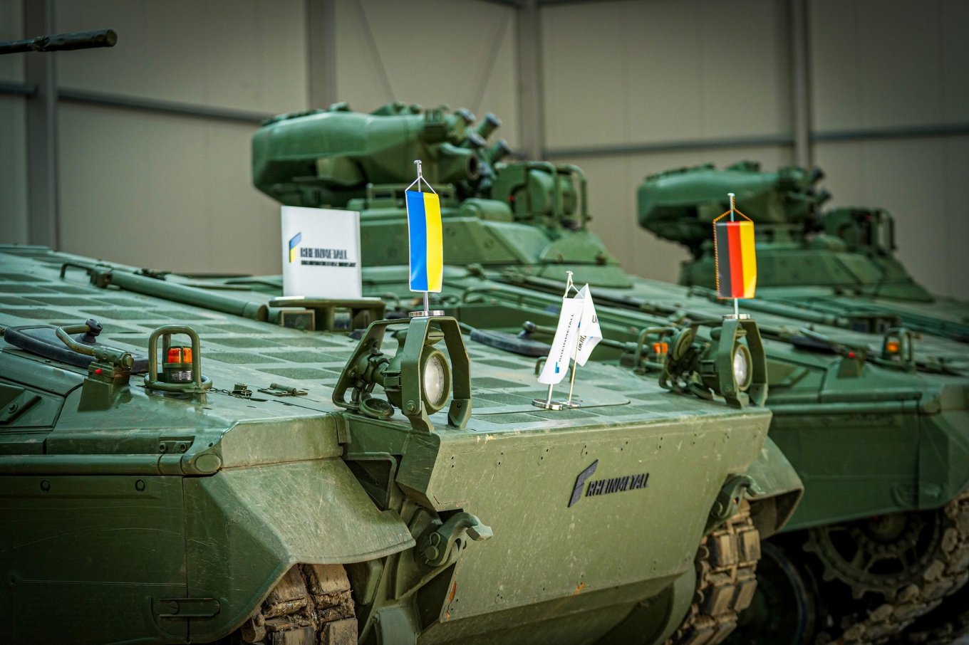 Marder 1A5 infantry fighting vehicles at the opening ceremony of Rheinmetall's armor repair and maintenance center in Ukraine / Defense Express / Ukraine Will Get First Lynx IFV By the End of This Year, Rheinmetall Reports