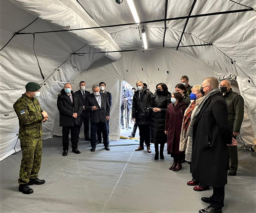 Estonia and Germany donate mobile field hospital to Ukrainian army / Photo, Defense Express