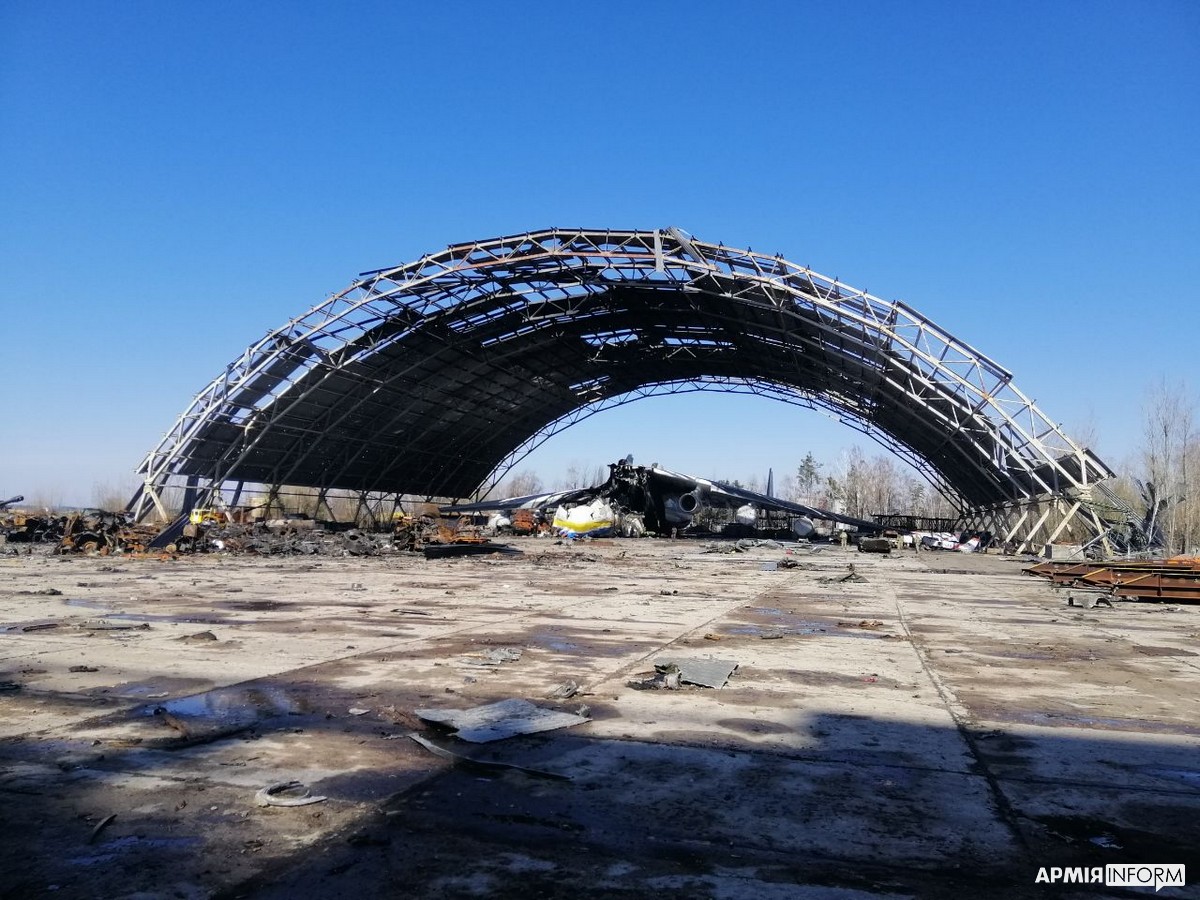 What Has Left After Hostomel Airport Attack. Antonov State Enterprise Reports, Defense Express, war in Ukraine, russia-Ukraine war