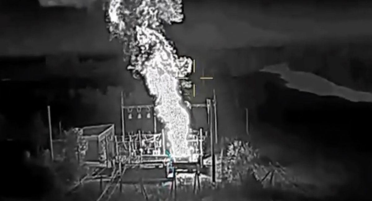 Ukraine's Unmanned Systems Forces launched coordinated drone strikes against 19 electrical substations and energy hubs / screenshot from video