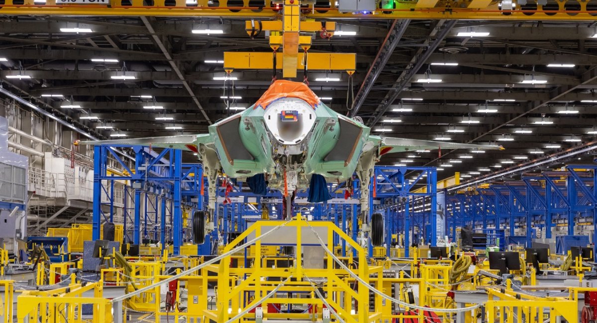 F-35 fighter production / Photo credit: Lockheed Martin