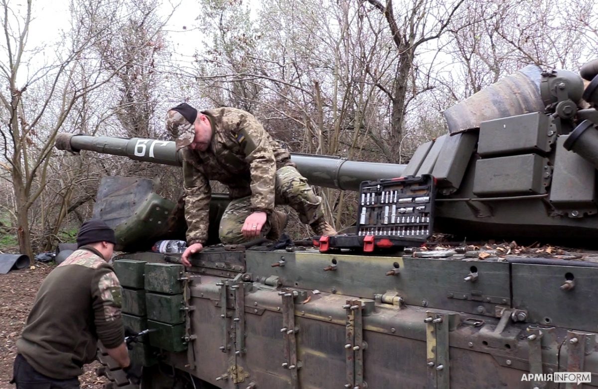 Fleeing from Kherson, the russians Left Many Trophies for the Armed Forces of Ukraine, Defense Express