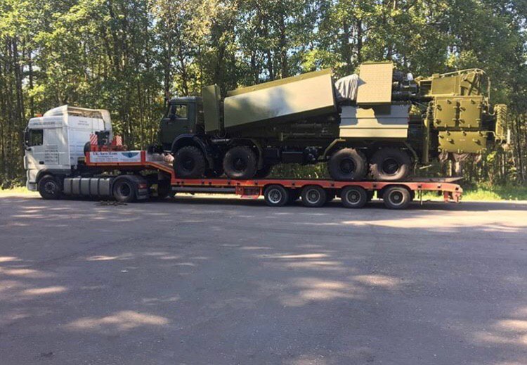 The transportation of the russian Podlet-K1 radar station took place in a specific manner