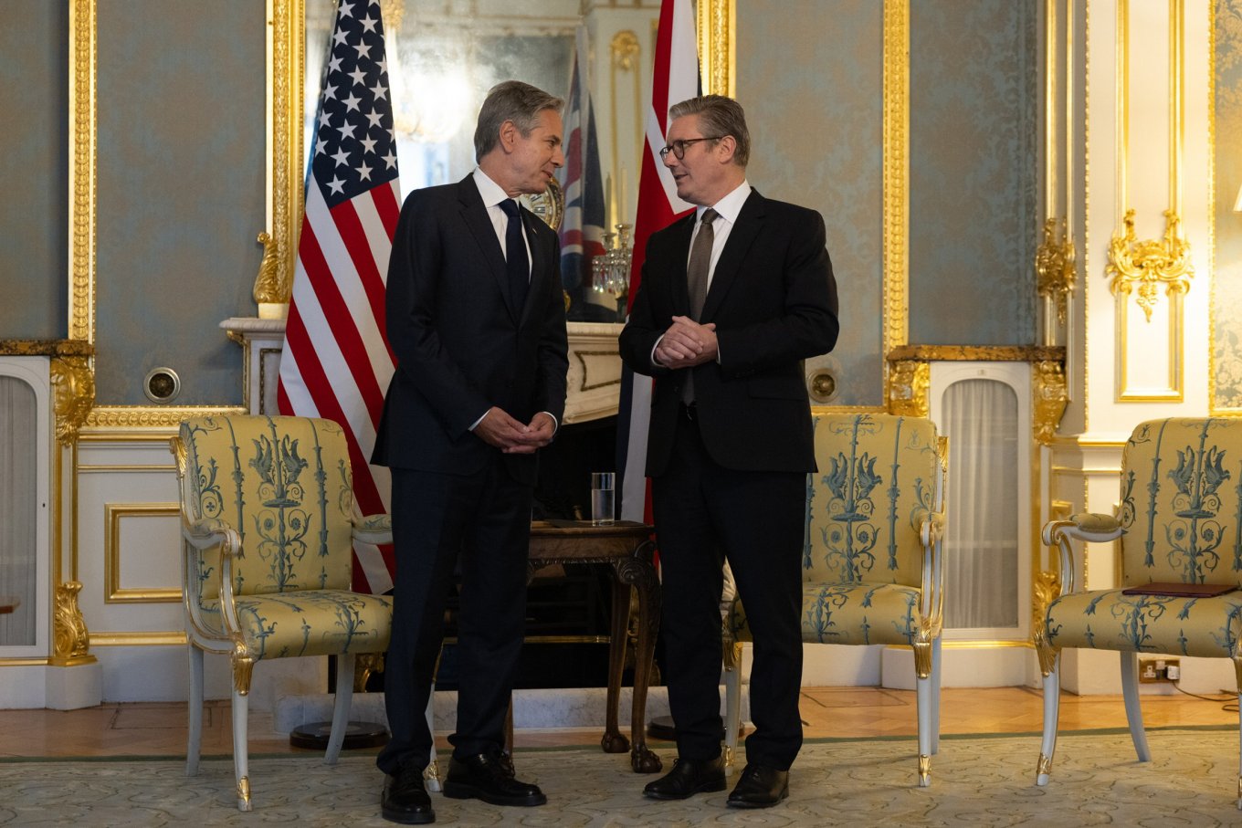 U.S. Secretary of State Antony Blinken and the UK PM Keir Starmer meet in London, before heading to Kyiv, Ukraine. September 10th, 2024 / Defense Express / How Far Ukraine Would Reach If U.S. Allows to Fully Use ATACMS, Map