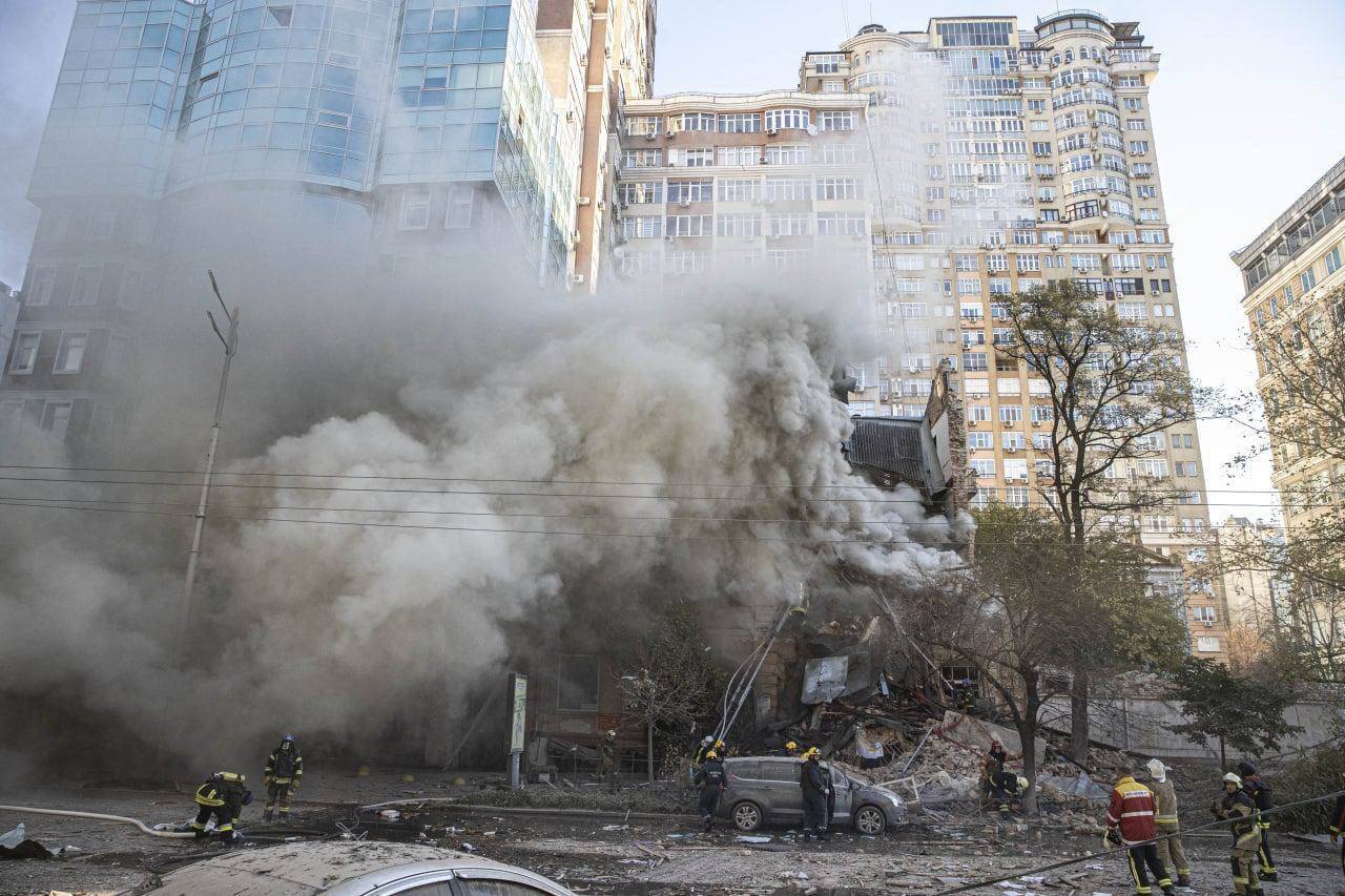 Residential building hit by Shahed-136 kamikaze drone in Kyiv, Defense Express