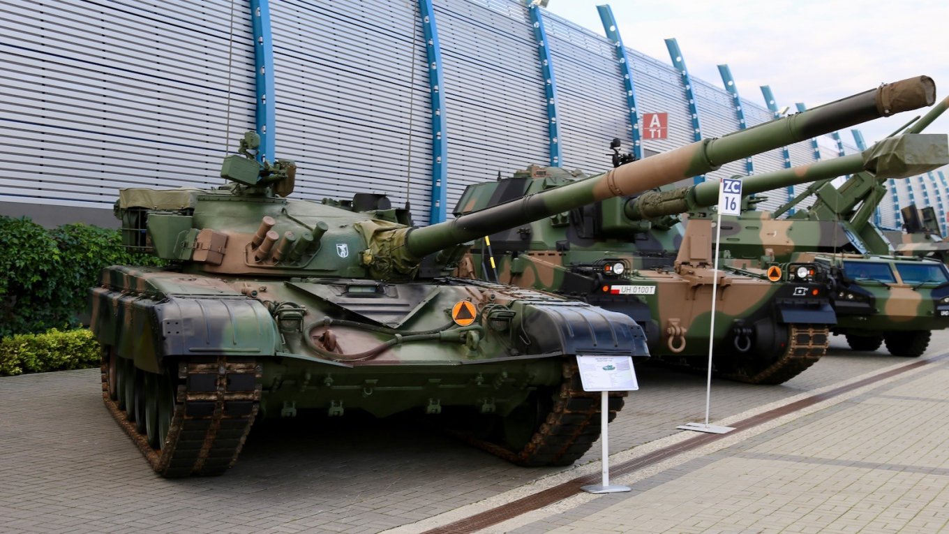 T-72M1R Tanks “Disappeared” in Poland, they may soon reemerge at Ukraine’s Military Bases, Defense Express, war in Ukraine, Russian-Ukrainian war