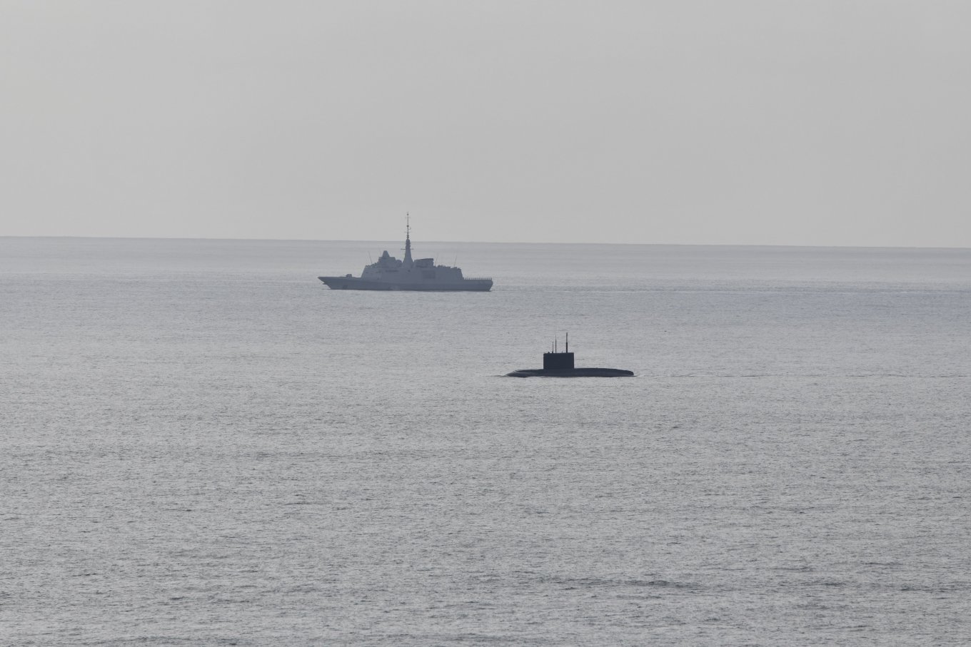 Why Problem of Broken russian Submarine Novorossiysk is Much More Serious Than Just Technical Malfunction, russian Novorossiysk diesel-electric attack submarine accompanied by the French Navy