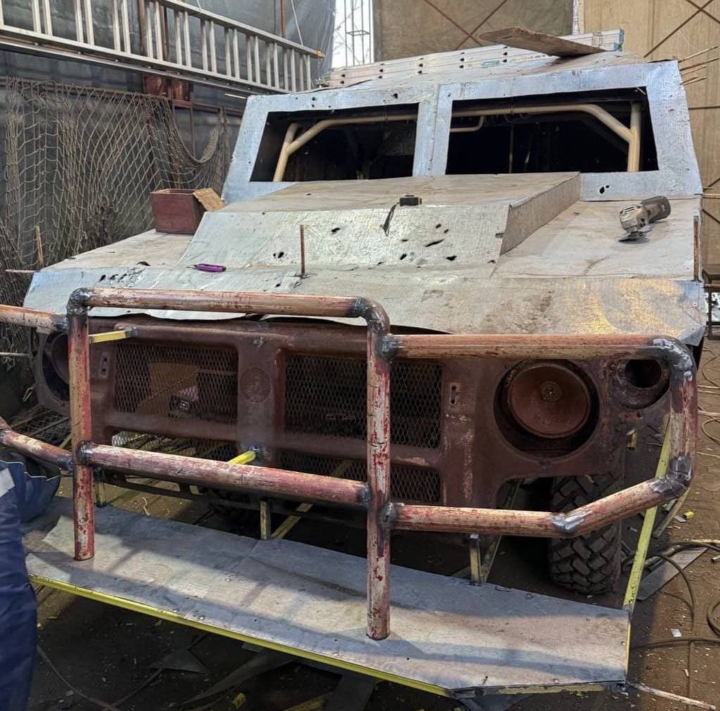 russians Use Chinese Desertcross-1000 to Create Mock-Ups of Tigr-M Armored Vehicles, Defense Express
