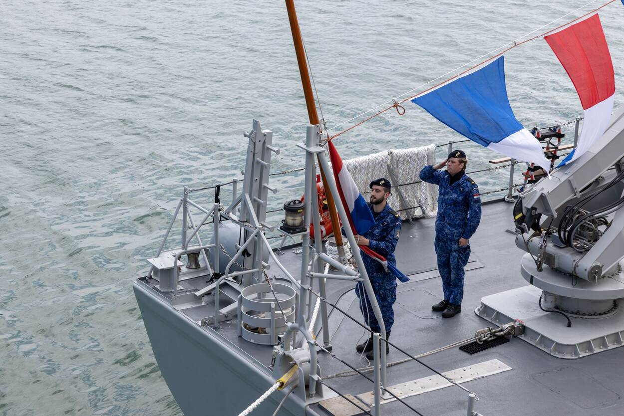 Handover ceremony of the minehunter Zr.Ms. Vlaardingen, renamed “Melitopol”, Ukrainian Navy Receives Two Minehunters from Belgium and the Netherlands, with Another One on the Way, Why This Matters