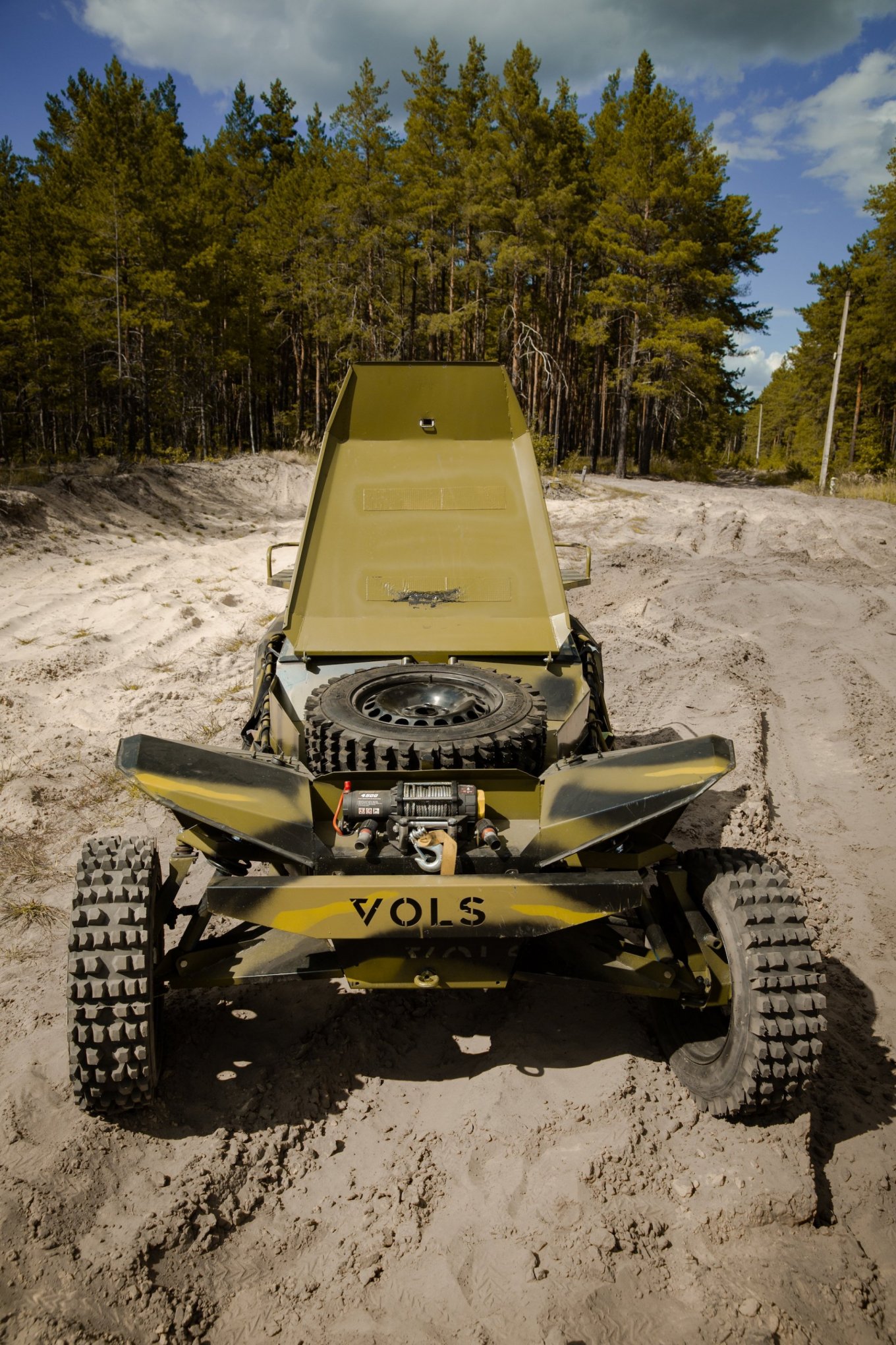 Pre-production version of VOLS buggy from Ukrainian Armor