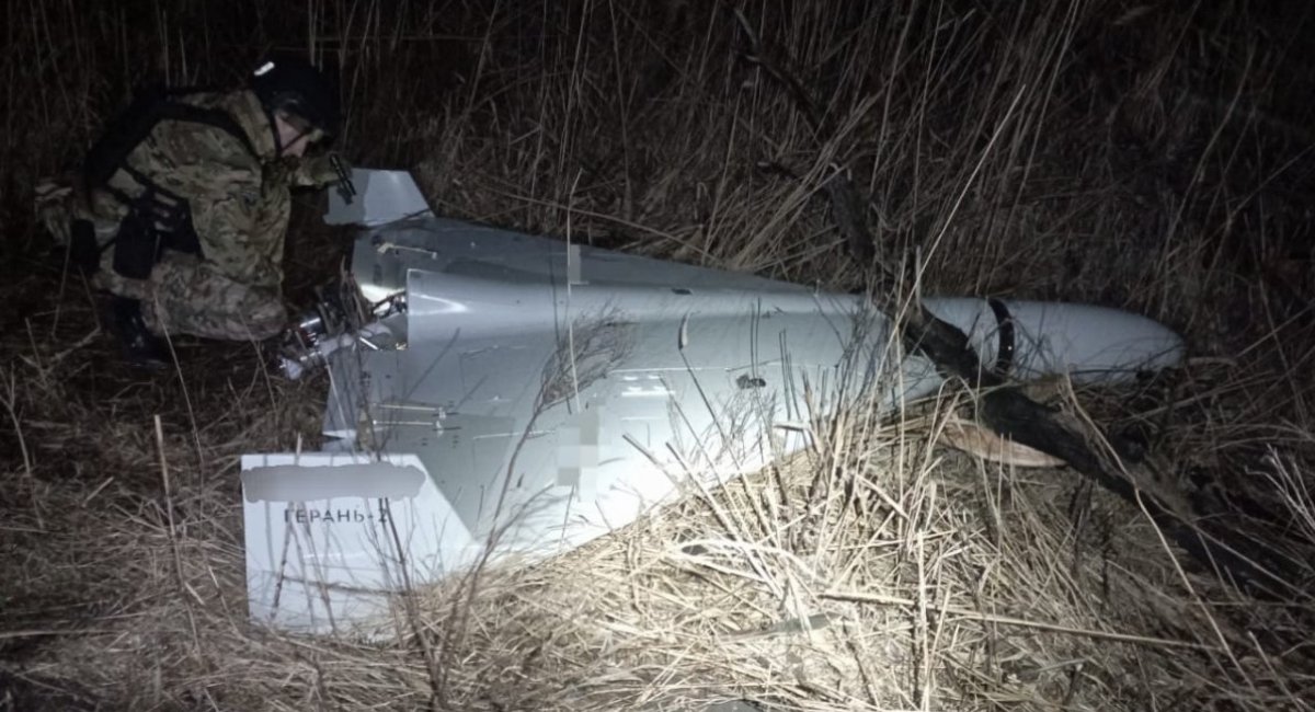 russian Shahed drone (illustrative image) Defense Express Defense Express’ Weekly Review: Chemical Warheads on the Shahed Drones, Ukrainian Alligator-9 System, Ukraine’s Strategic Air Defense, and russia’s Failing Defenses