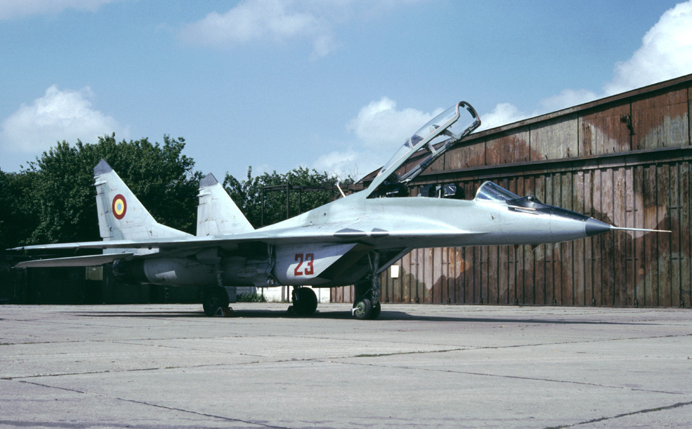 Romanian MiG-29UB / Defense Express / Romania Might Have Given Its MiG-29s Decommissioned in 2003 As Spare Parts to Ukraine