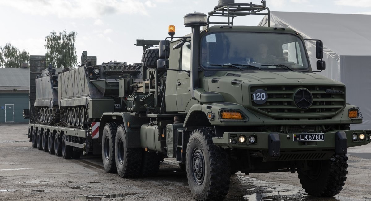 Mercedes‑Benz Zetros truck Defense Express Largest German Aid Project Delivers 200 Bohdana Howitzers on Zetros Platforms