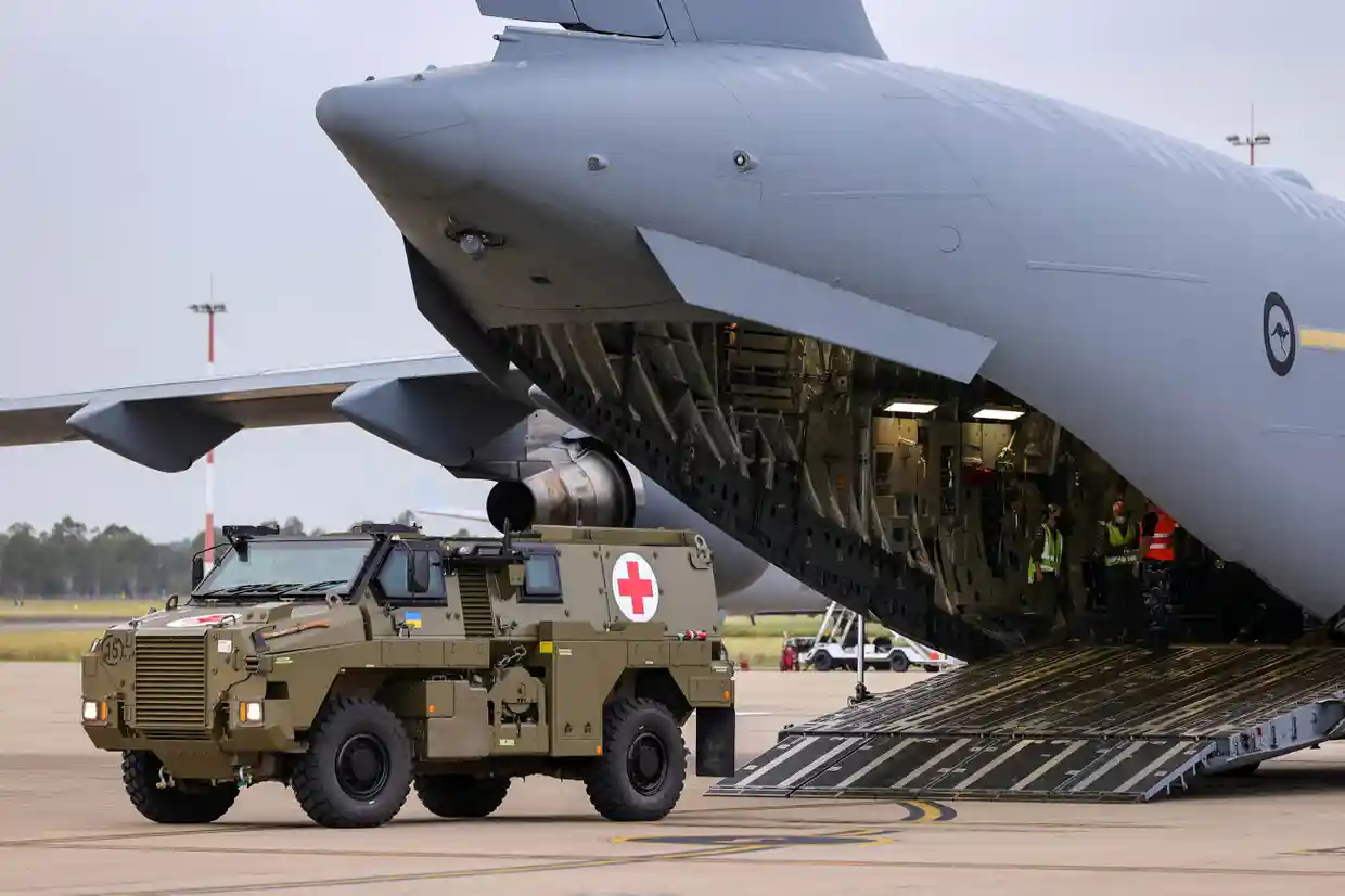 A Bushmaster PMV is loaded into a C-17 Globemaster which is headed for Ukraine,Reuters, Day 45th of War Between Ukraine and Russian Federation,Defense Express