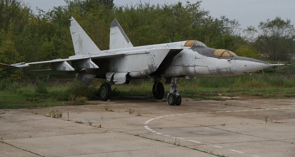 The MiG-25 aircraft Defense Express Seven russian MiG-25 Aircraft Will Be Taken for Spare Parts for the Armed Forces of Ukraine