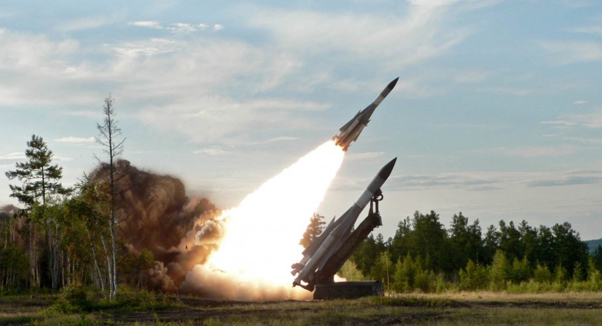 Are There Any Prospects for Ukrainian Long-Range Missiles in Mass Production, 5V28 surface-to-air missile at the launch mode, Defense Express