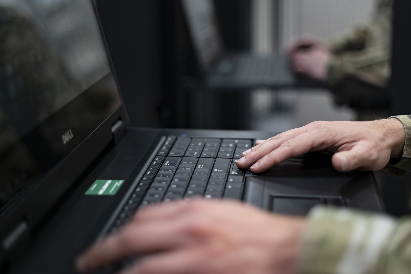 Chinese Programmers Maintained Pentagon Servers Under Microsoft Outsourcing Deal — US Still Doesn't Know What Exactly Was Coded