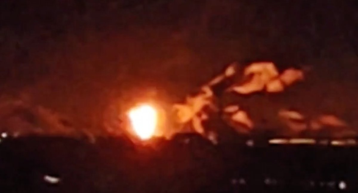 The Volgograd Oil Refinery Defense Express Footage Released February 12 Shows Coordinated UAV Strikes Against russian Artillery and Armored Systems (Video)