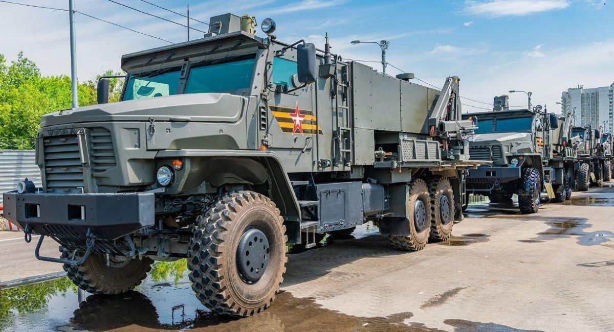 TOS-2 Tosochka multiple launch thermobaric rocket system