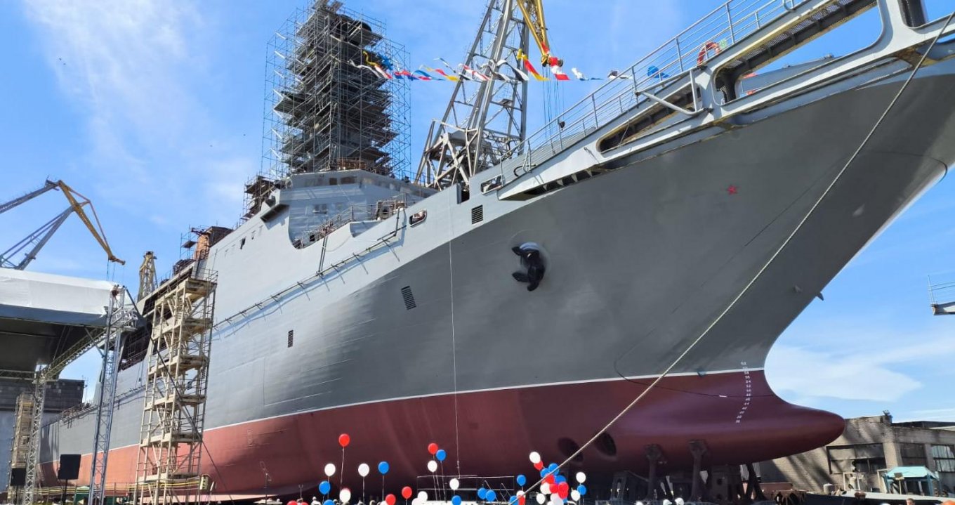 Vladimir Andreev during the launch / Defense Express / russia Forgot How to Build Ships: Sinking of Kapitan Ushakov Tugboat is Just the Tip of the Iceberg