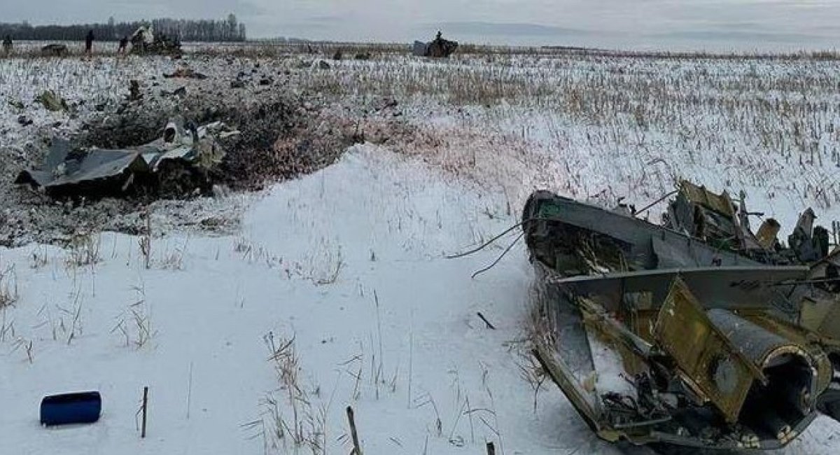 The Il-76 military transport aircraft crash site Defense Express Update on the Il-76 Aircraft Crash: russia Is Not Ready to Hand Over the Bodies and What Does It Mean