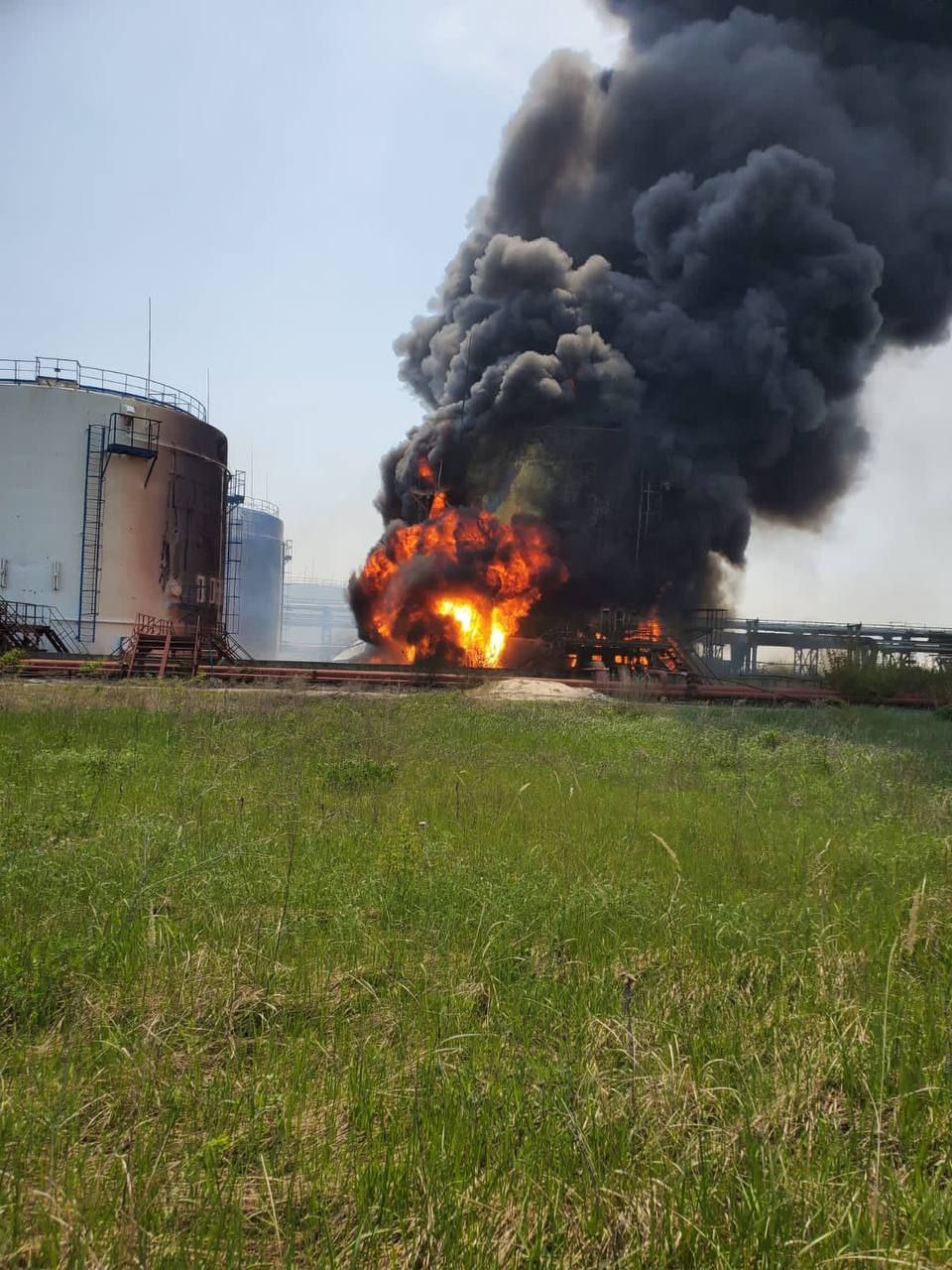 Defense Express / Oil refinery plant in Luhansk region was hit once again by Russians / Day 75th of War Between Ukraine and Russian Federation (Live Updates)