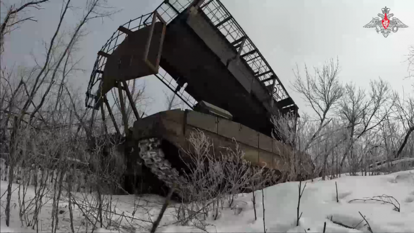 TOS-3 Dragon Spotted on Battlefield: russia Attempts to Fix Key Flaw of TOS-1A Solntsepyok
