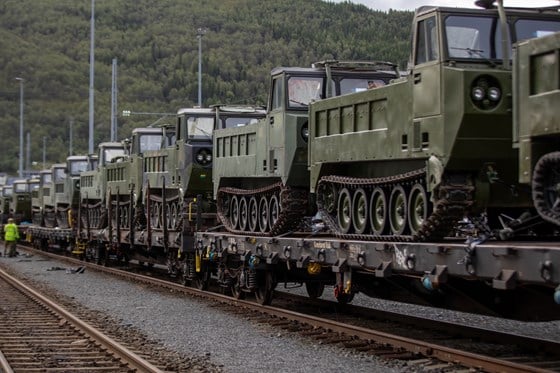 Norway Provides Ukraine With Interesting M548 Tracked Vehicles That Can Strengthen Not Only Battlefield Logistics, But Artillery Too, Delivery process of Norwegian NM199 for Ukraine, Defense Express