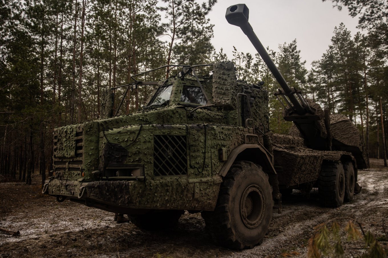 Swedish Archer Self-propelled Howitzers Work Against Occupiers in Donetsk Region, Defense Express