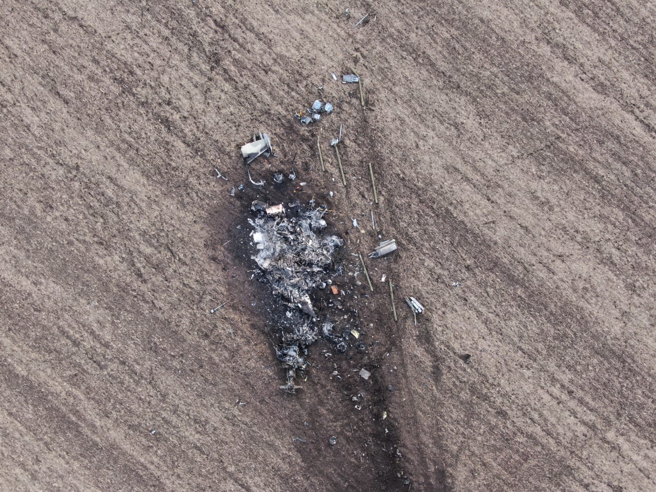 Photo of remains of a russian Ka-52 attack helicopter published by the Army of the Armed Forces of Ukraine, Defense Express