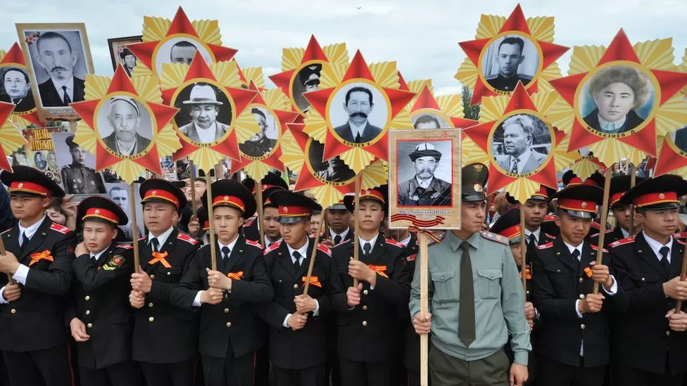 Immortal Regiment remembrance marche in Kyrgyzstan's capital Bishkek, AFP, Defense Express