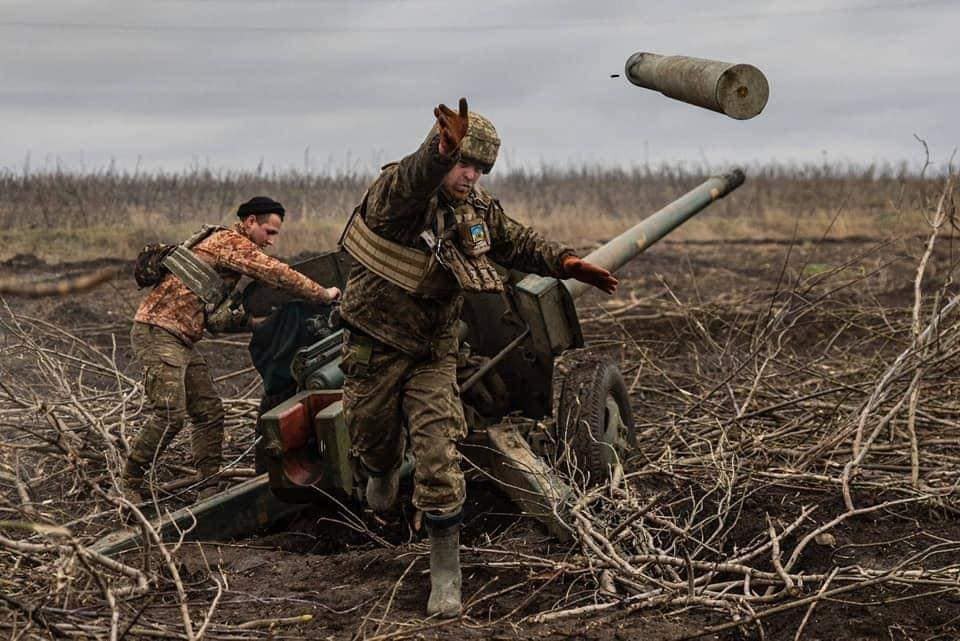 Ukrainian artillerymen from the 59th Artillery Brigade fire on russian occupiers from a Msta-B howitzer, March 2023