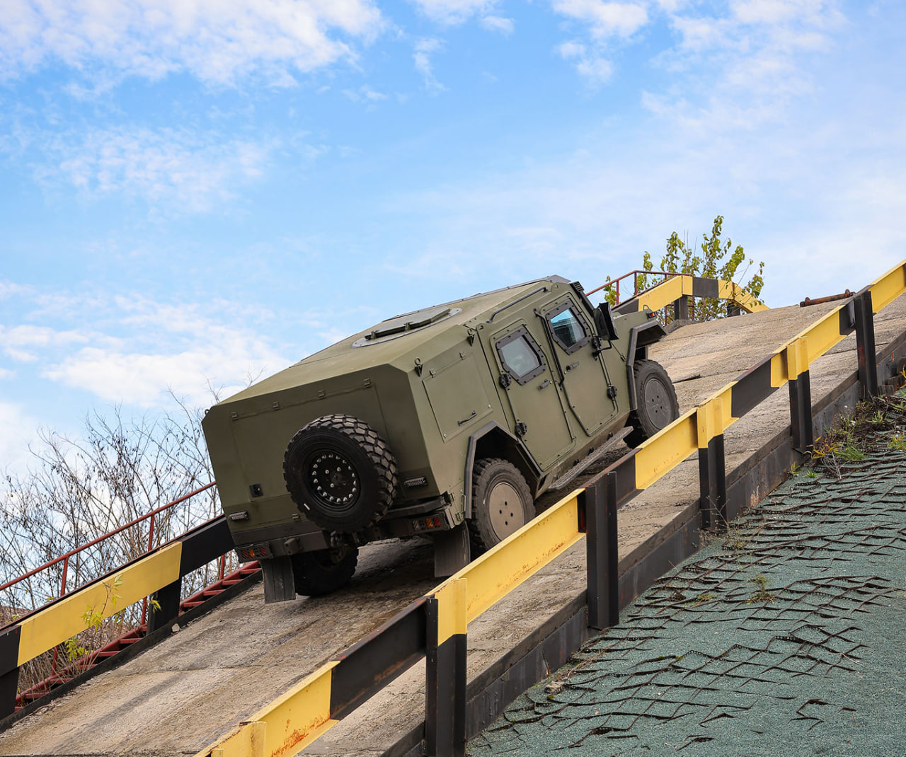 DESNA armored vehicle