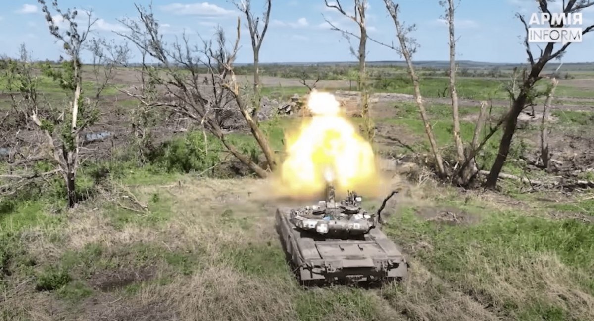 Ukrainian forces capture and use russian tanks in battle against occupiers Defense Express Defense Express’ Annual Review: the Evolving Landscape of Warfare in Ukraine