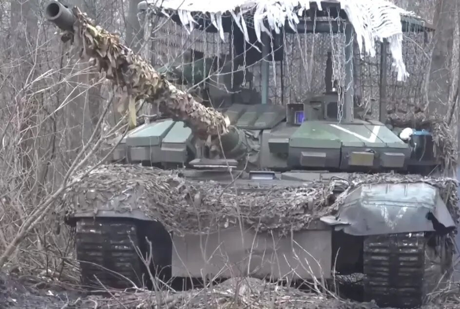 One of the T-90S tanks earmarked for Algeria, instead handed over to the russian army for fighting in Ukraine / Defense Express / Chinese VT-4 Outperforms the T-90S on Tests, Making russia Lose the Grip on Another Defense Market