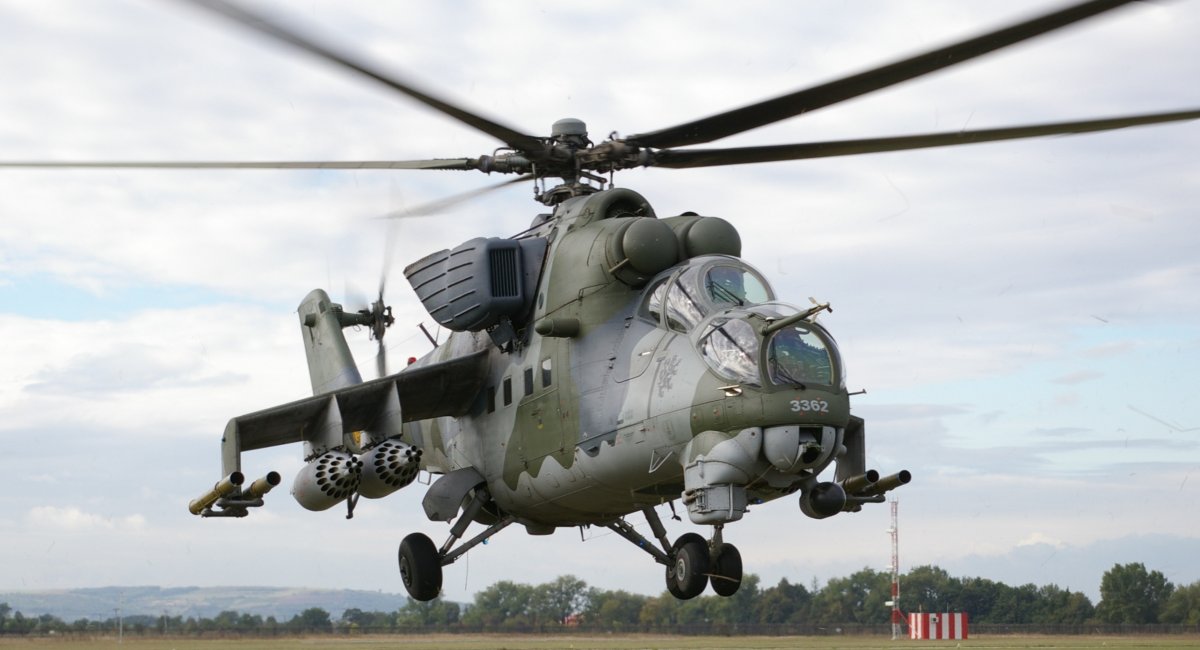 Next Few Weeks, Ukraine May Receive Mi-24s From Its Neighbouring Country Switching to AH-1Z Viper, Czech Mi-24 helicopter, Defense Express