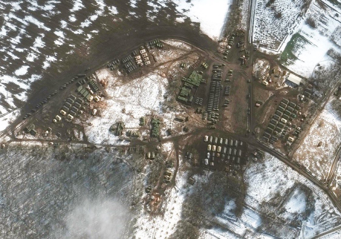 Defense Express/ Satellite imagery (published on February 22) shows several deployments of troops, equipment have been established southwest of Belgorod, less than 12 miles northwest of the Ukraine border.