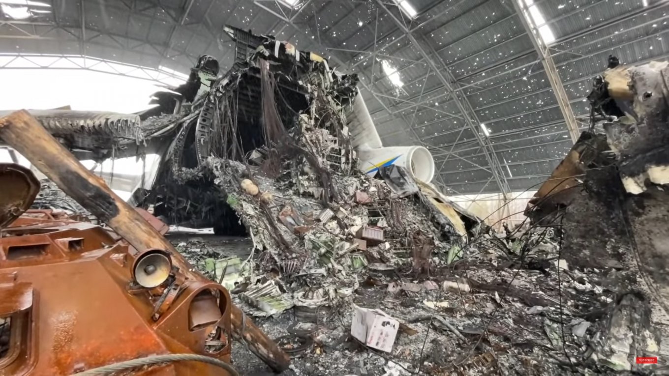 Remains of Ukrainian An-225, Ukraine is Looking for Those Responsible for Destruction of Ukrainian the World's Largest Cargo Aircraft AN-225 Mriya, Defense Express