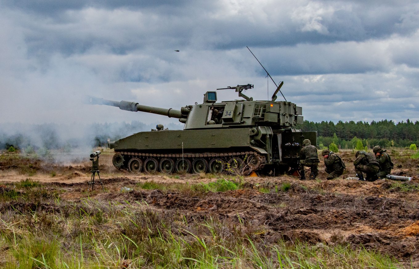 M109A5 self-propelled howitzer of the Spanish army during NATO exercises in Latvia, Defense Express