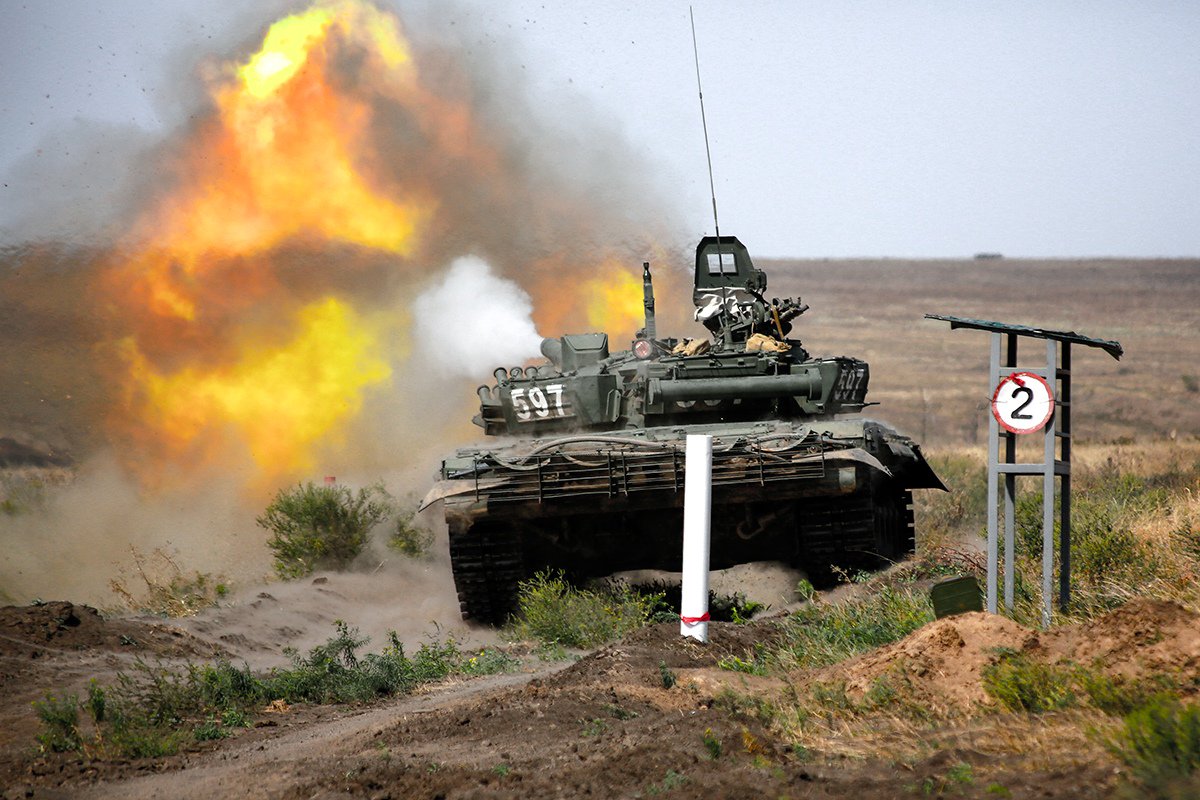 russian T-72B3 live firing