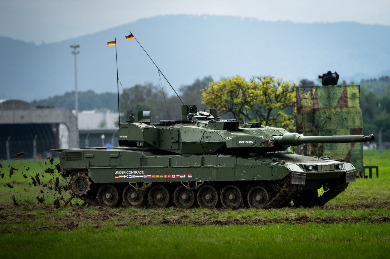 Leopard 2A7+ in an updated version with an active protection system