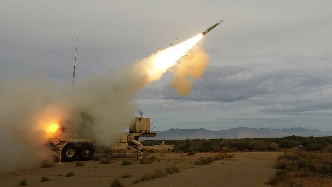 How a U.S. Strike on Iran Could Deepen Shortages of Patriot Missiles, APKWS Rockets Ukraine Uses Against Shahed Drones, Defense Express