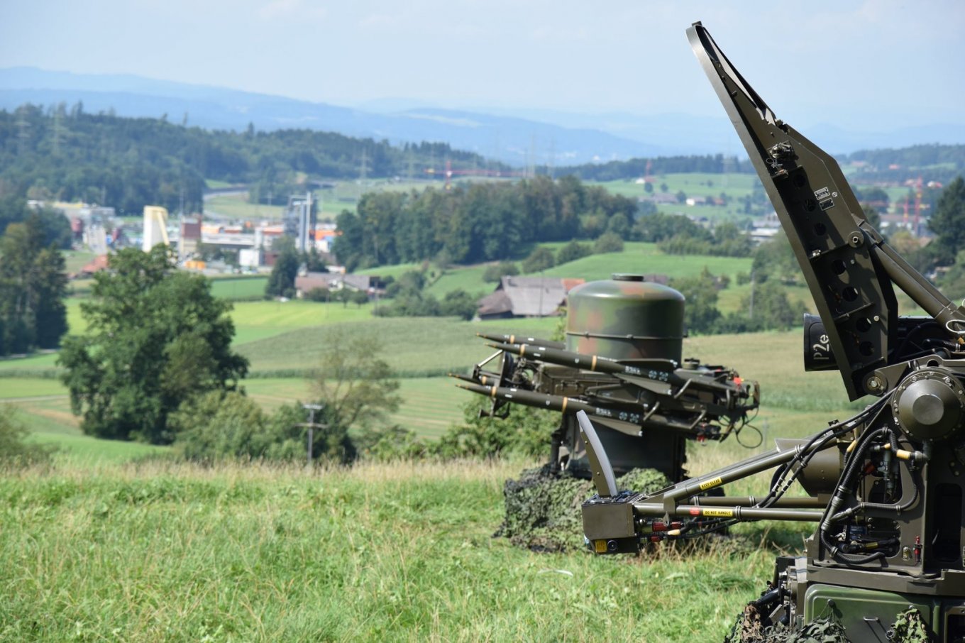 Switzerland Has the Rapier Air Defense Systems And Almost 2,000 Missiles to Them, But Plans to Dispose Them Instead of Giving to Ukraine, Defense Express, war in Ukraine, Russian-Ukrainian war