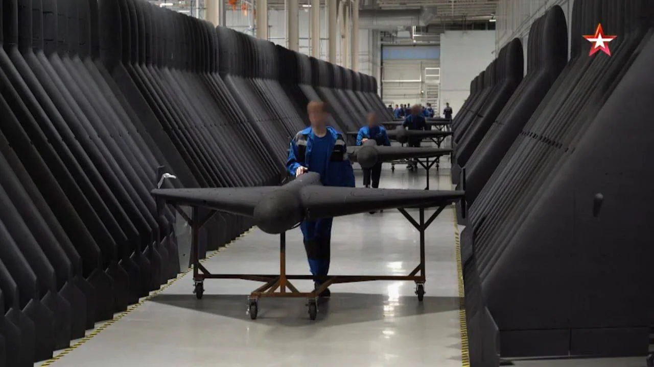 russians Show Mass Production of Shahed Drones, Involve Students in Assembly, Defense Express
