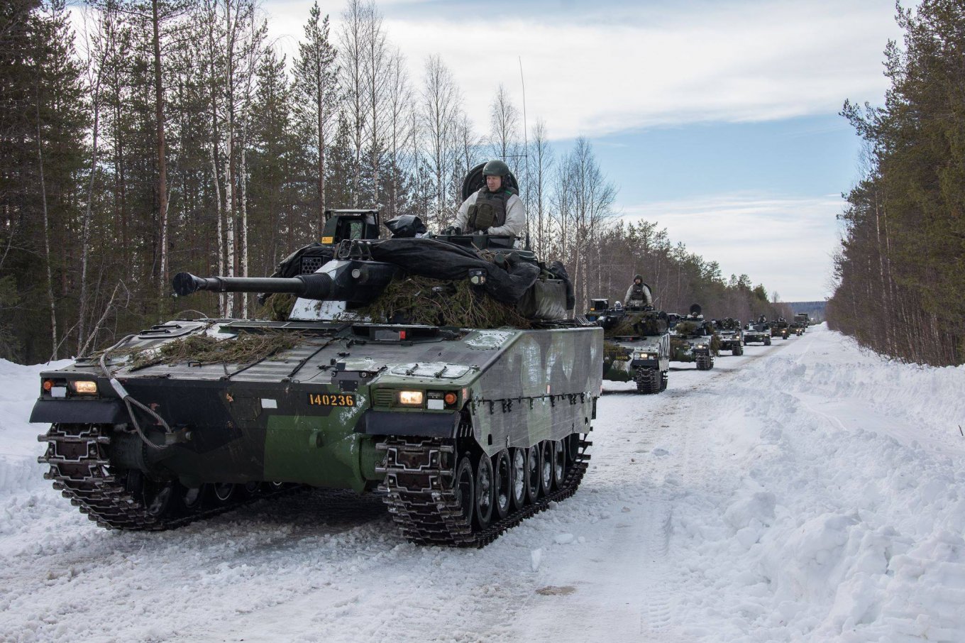 Sweden Prepares Largest Aid Package Since 2022 with CV90 Repairs Planned in Ukraine, Defense Express