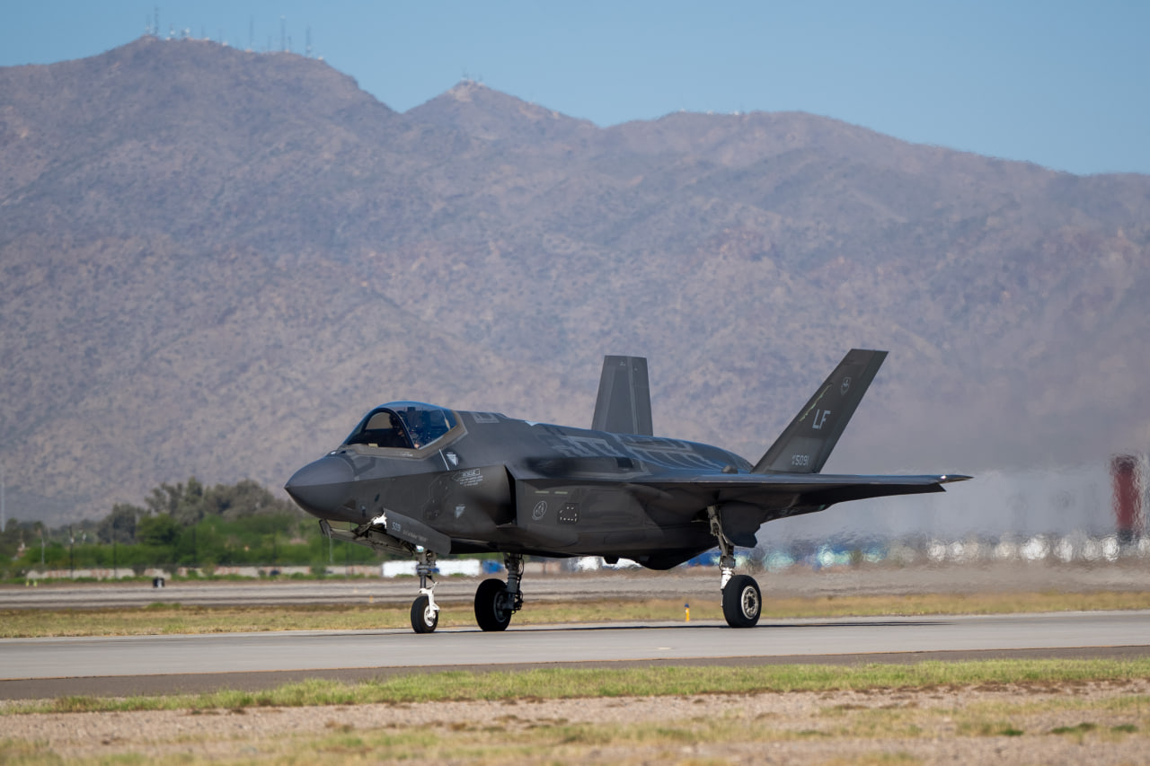 Italy to Open Europe's First F-35 Training Center to Avoid Sending Pilots to the U.S., Defense Express